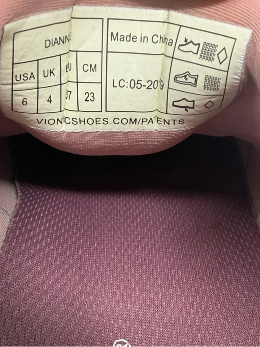 Vionic slip sneakers